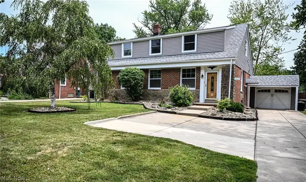 1313 Richmond Road, Lyndhurst, OH 44124