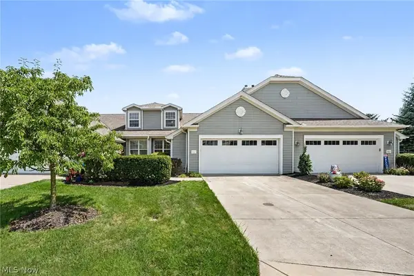 566 Hyannis Port Circle, Avon Lake, OH 44012