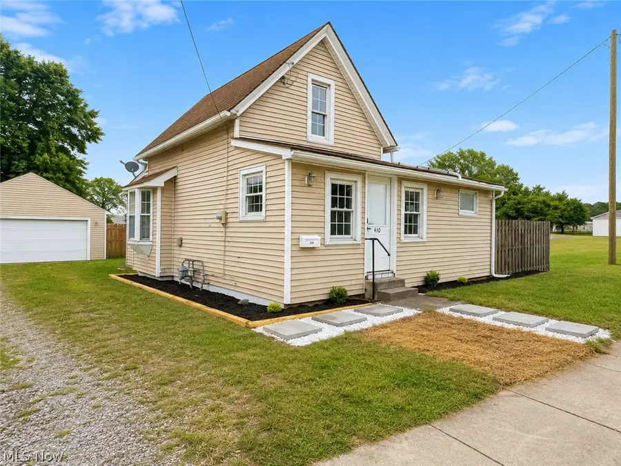 410 E 9th Street, Ashland, OH 44805 - #2