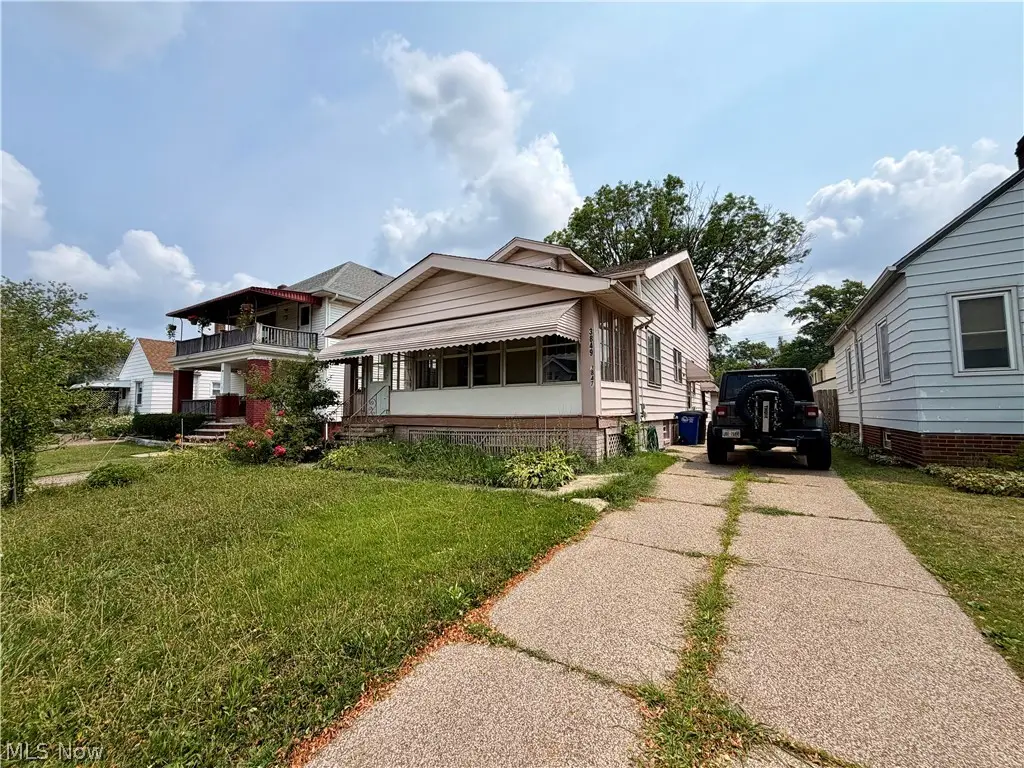 3849 W 136th Street, Cleveland, OH 44111 - #1