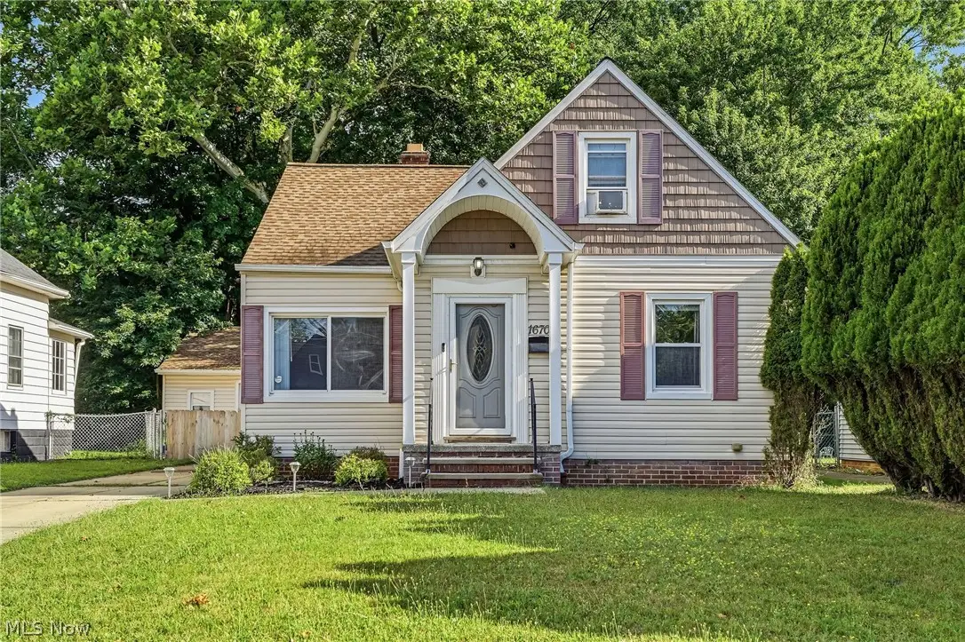 16705 Raymond Street, Maple Heights, OH 44137 - #1