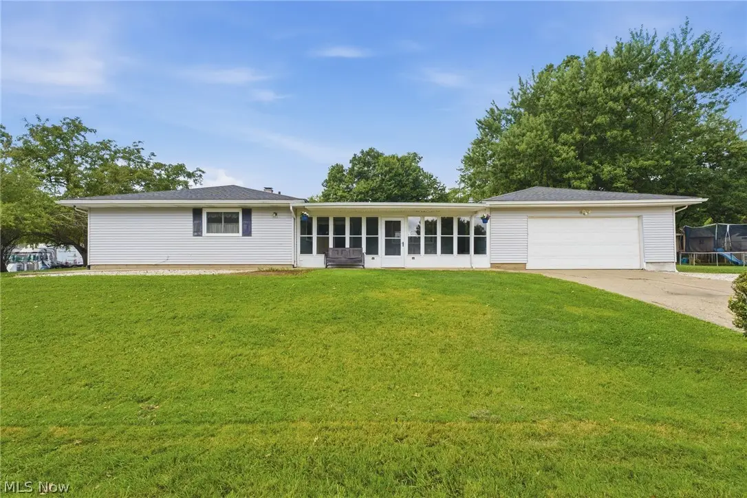 407 Dorwood Drive, Alliance, OH 44601 - #1
