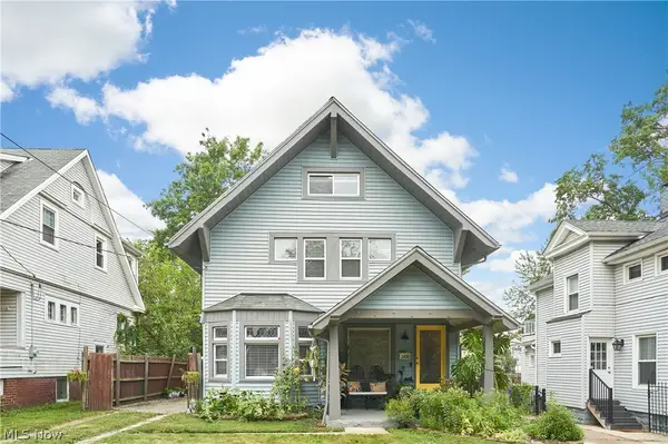 1438 Newman Avenue, Lakewood, OH 44107