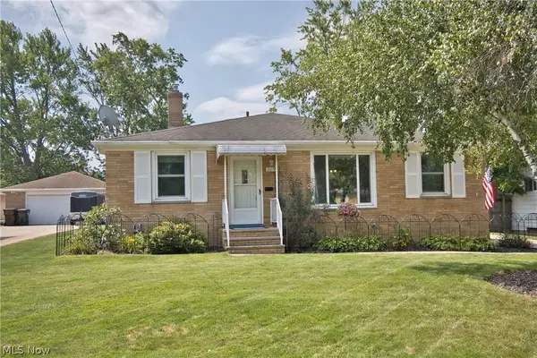 10855 Ronald Drive, Parma, OH 44130