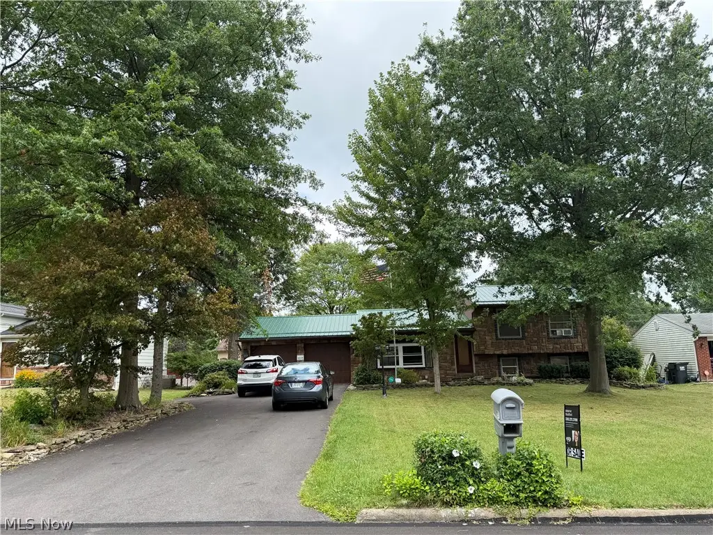 1921 Birch Trace Drive, Austintown, OH 44515 - #1