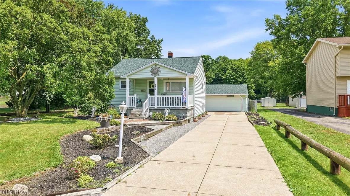 959 Beechwood Drive, Girard, OH 44420 - #1