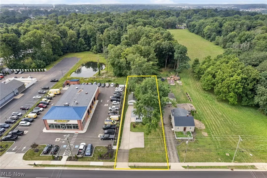 608 Applegrove Nw Street, North Canton, OH 44720 - #1