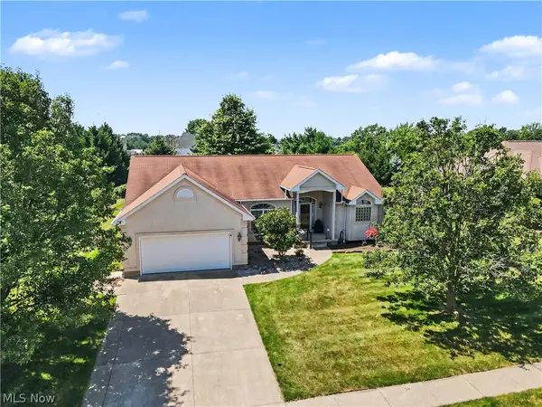11547 Grand Valley Nw Drive, Uniontown, OH 44685