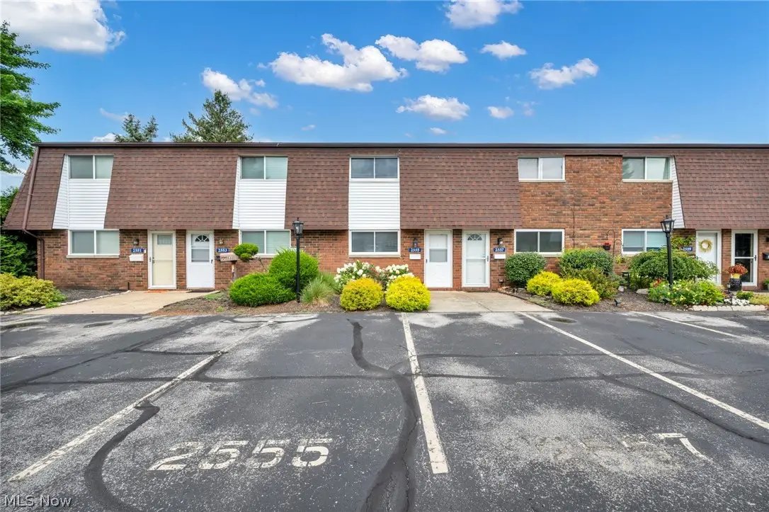 2555 Shakespeare Lane, Avon, OH 44011 - #1