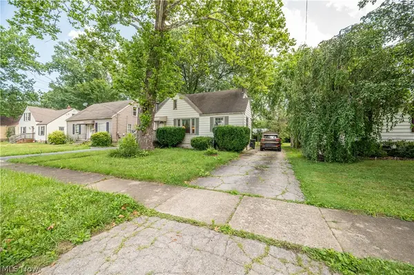 727 Meadowbrook Se Avenue, Warren, OH 44484
