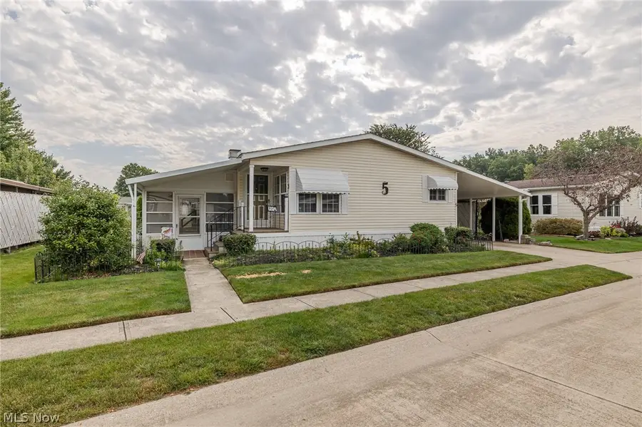 5 Concert Court, Olmsted, OH 44138 - #2