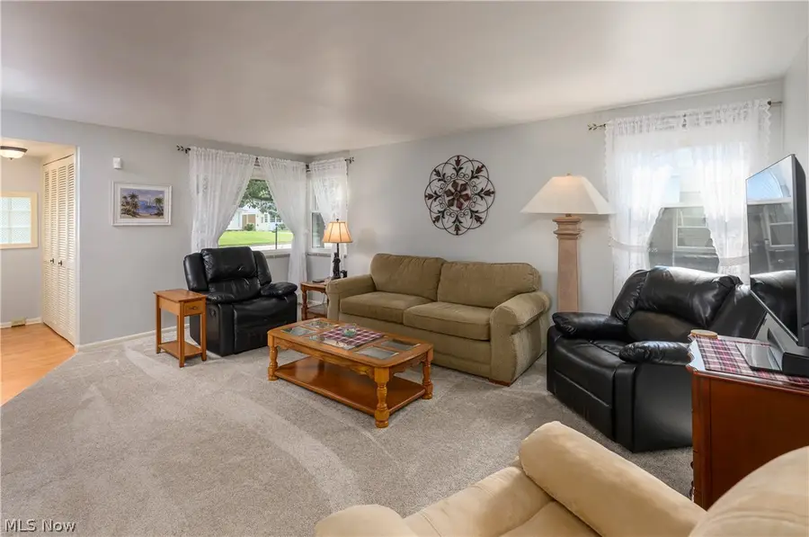 821 Harmon Sw Street, North Canton, OH 44720 - #3
