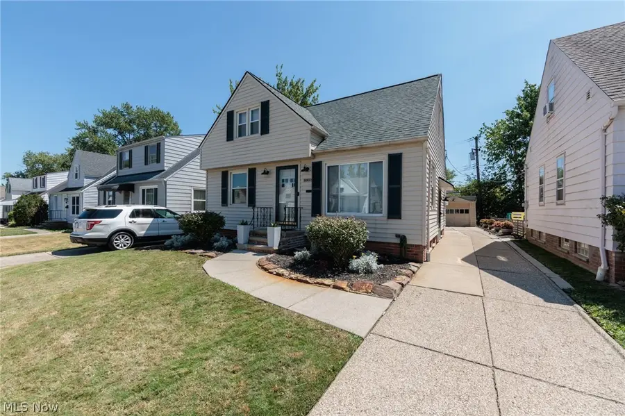 15308 Maplewood Avenue, Maple Heights, OH 44137 - #2