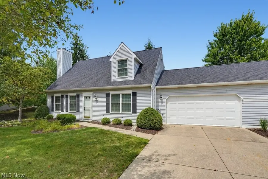 3517 E Prescott Circle, Cuyahoga Falls, OH 44223 - #2