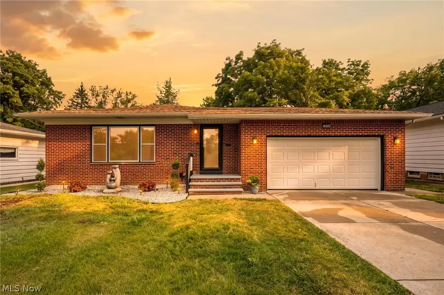 18509 Preston Road, Warrensville Heights, OH 44128 - #2