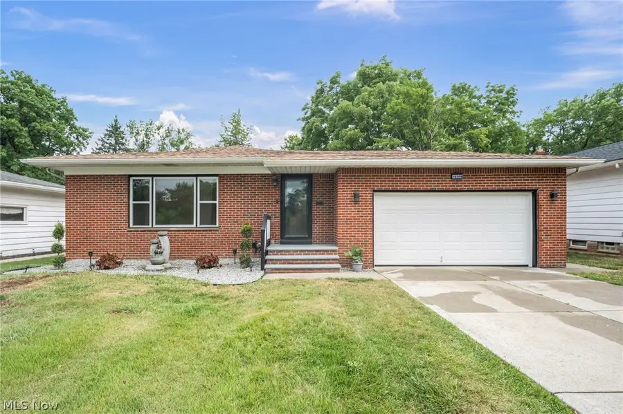 18509 Preston Road, Warrensville Heights, OH 44128 - #3