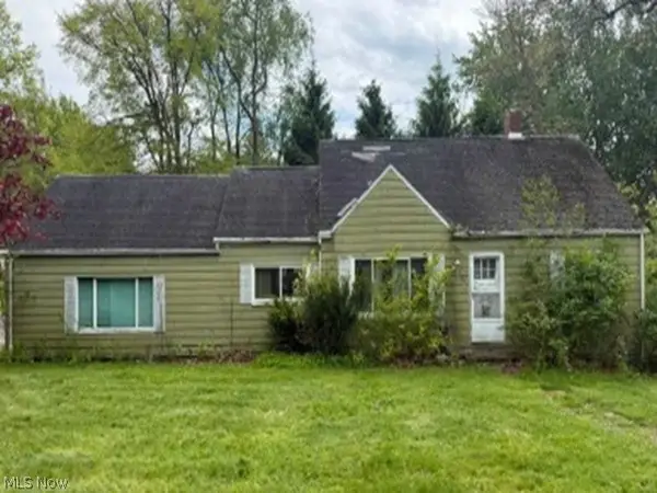 92 W Ingleside Drive, Akron, OH 44319