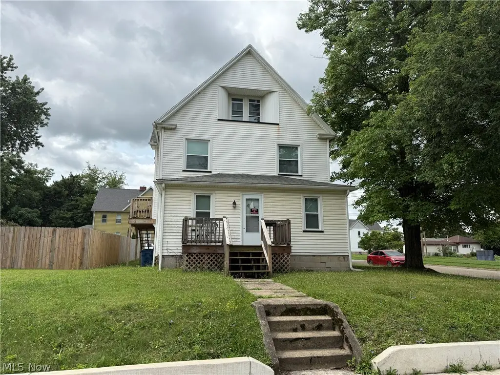 216 Elm Street, Struthers, OH 44471 - #1