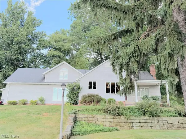 5178 East Nw Boulevard, Canton, OH 44718