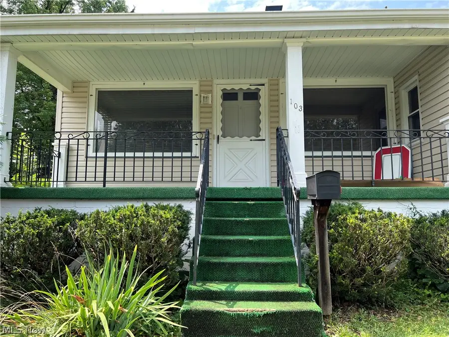 103 Park Street, Saint Clairsville, OH 43950 - #2