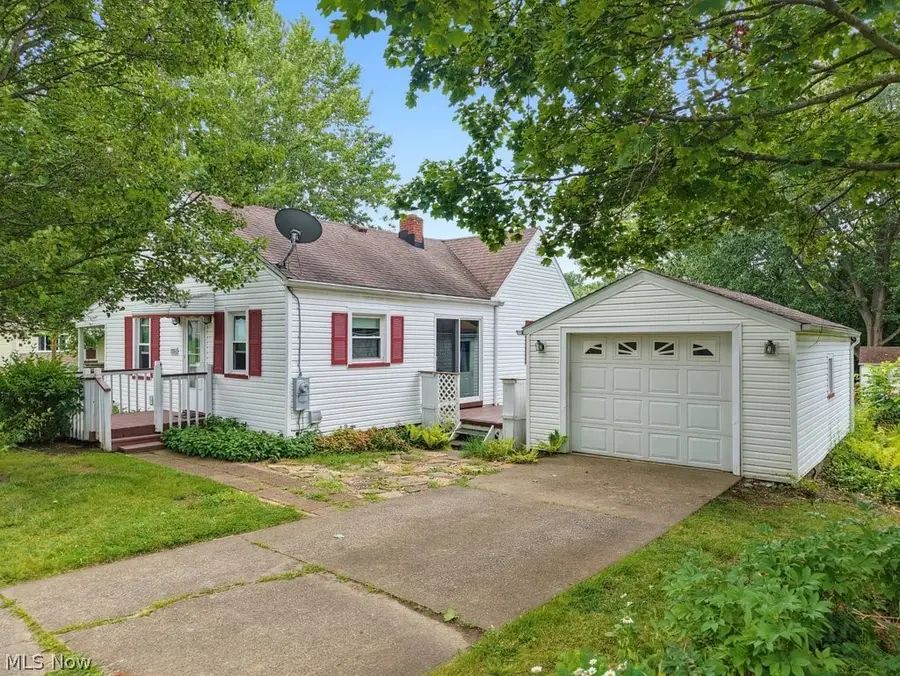 2755 Springfield Lake Drive, Akron, OH 44312 - #3