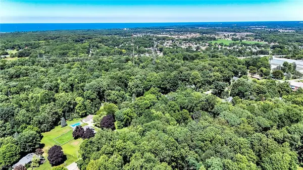 48091 N Ridge Road, Amherst, OH 44001