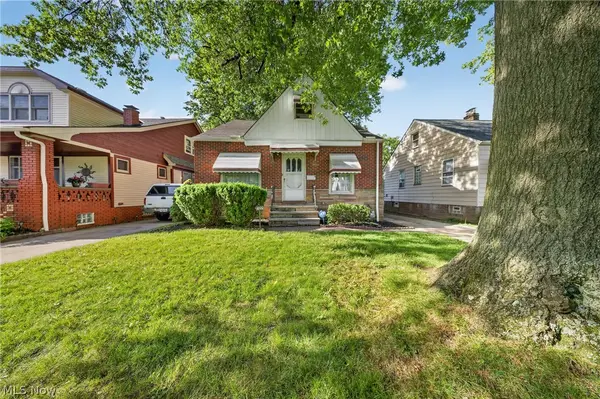 8122 Fernhill Avenue, Parma, OH 44129