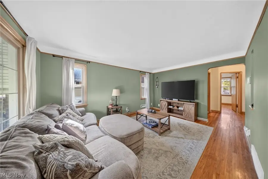 8122 Fernhill Avenue, Parma, OH 44129 - #3
