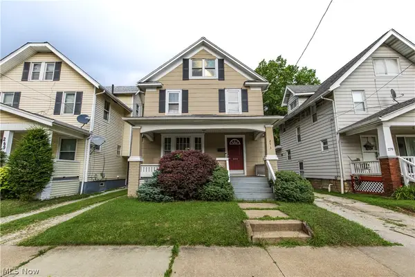 273 S Portage Path, Akron, OH 44302