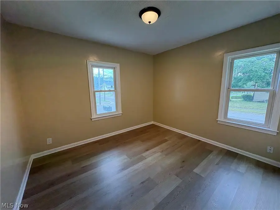 1195 Lindsay Avenue, Akron, OH 44306 - #3