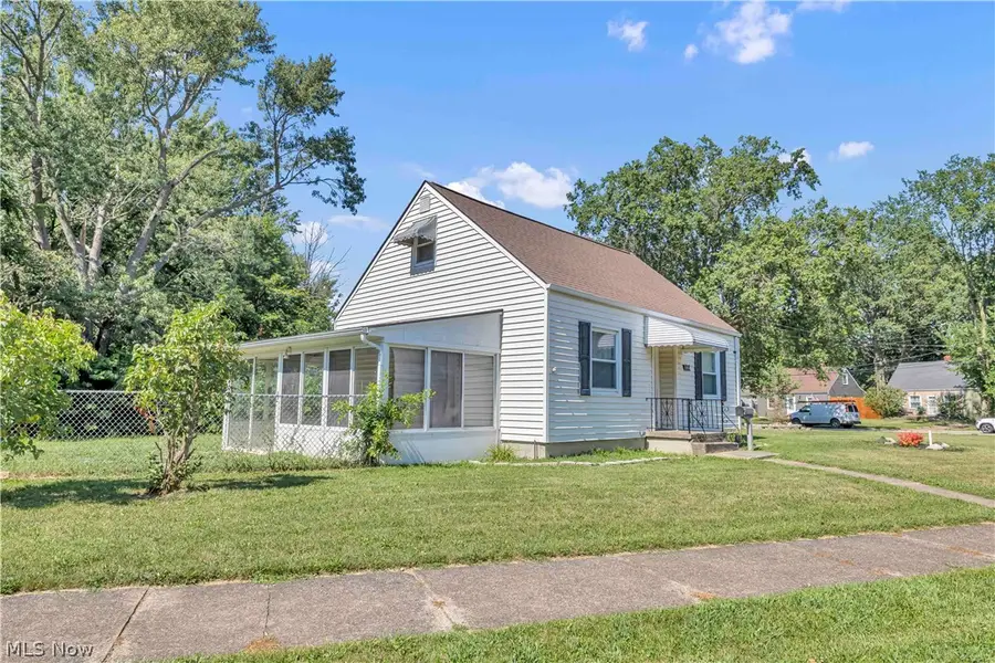 4082 Palm Avenue, Lorain, OH 44055 - #3