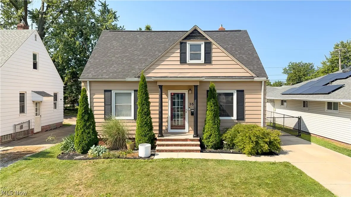 356 E 329th Street, Willowick, OH 44095 - #1