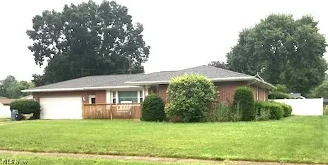 1114 2nd Sw Street, New Philadelphia, OH 44663