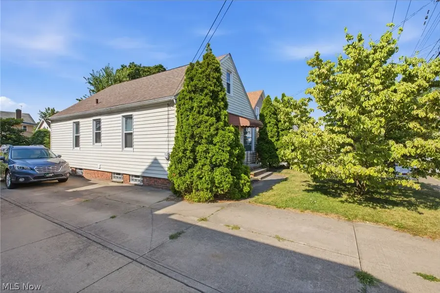 2915 Tampa Avenue, Cleveland, OH 44109 - #3