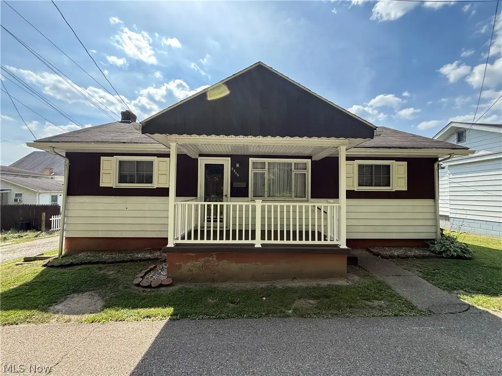 2505 Pleasant Avenue, Wellsburg, WV 26070 - #1