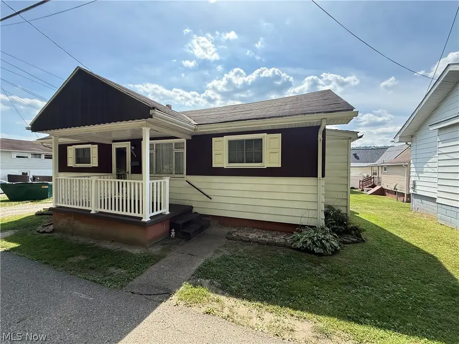 2505 Pleasant Avenue, Wellsburg, WV 26070 - #3