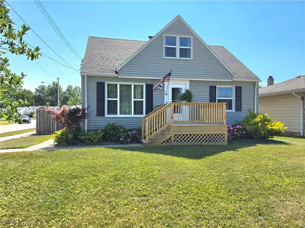 230 E 288th Street, Willowick, OH 44095