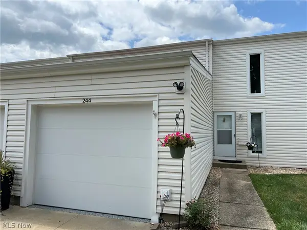 244 Deepwood Drive, Wadsworth, OH 44281