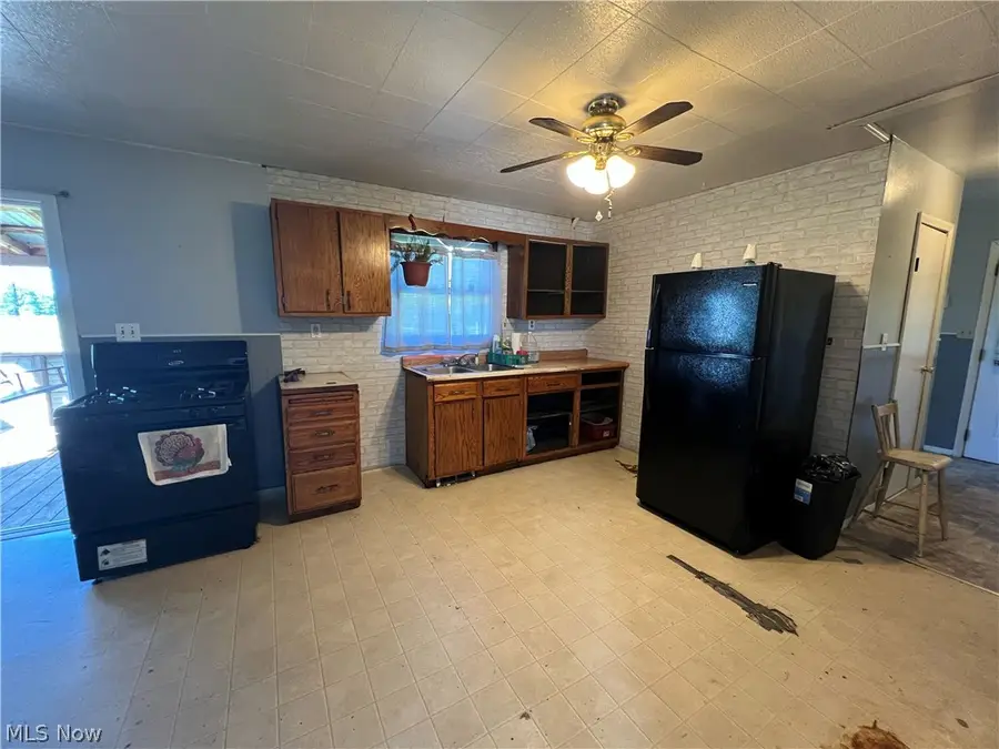 1081 Creek Road, Pierpont, OH 44082 - #2
