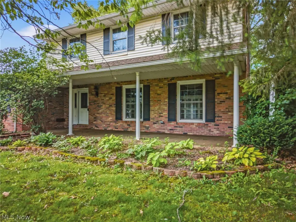2211 Hunting Valley Nw Street, North Canton, OH 44720 - #1