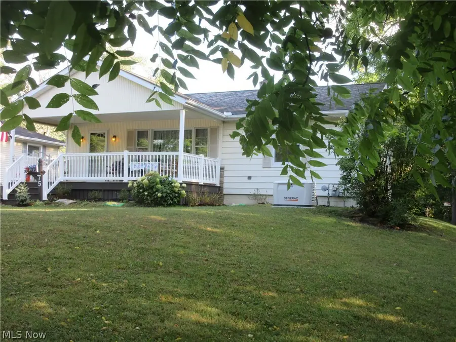 75 E Erie Street, Jefferson, OH 44047 - #3
