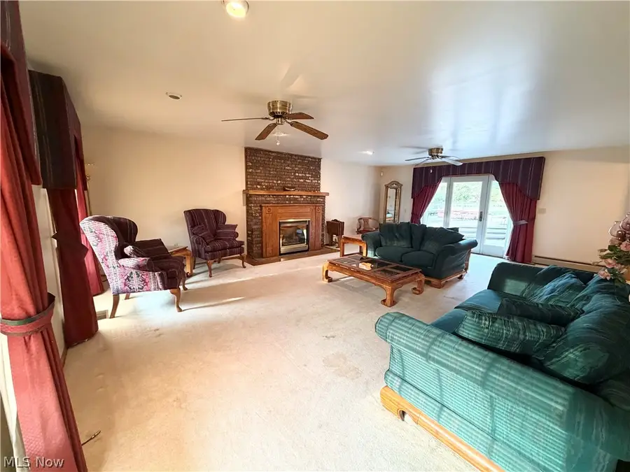 1406 Henn Hyde Ne Road, Warren, OH 44484 - #3
