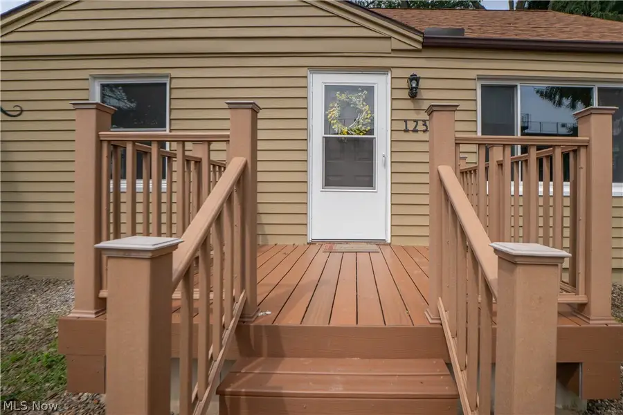 1231 Bordner Sw Avenue, Canton, OH 44710 - #3
