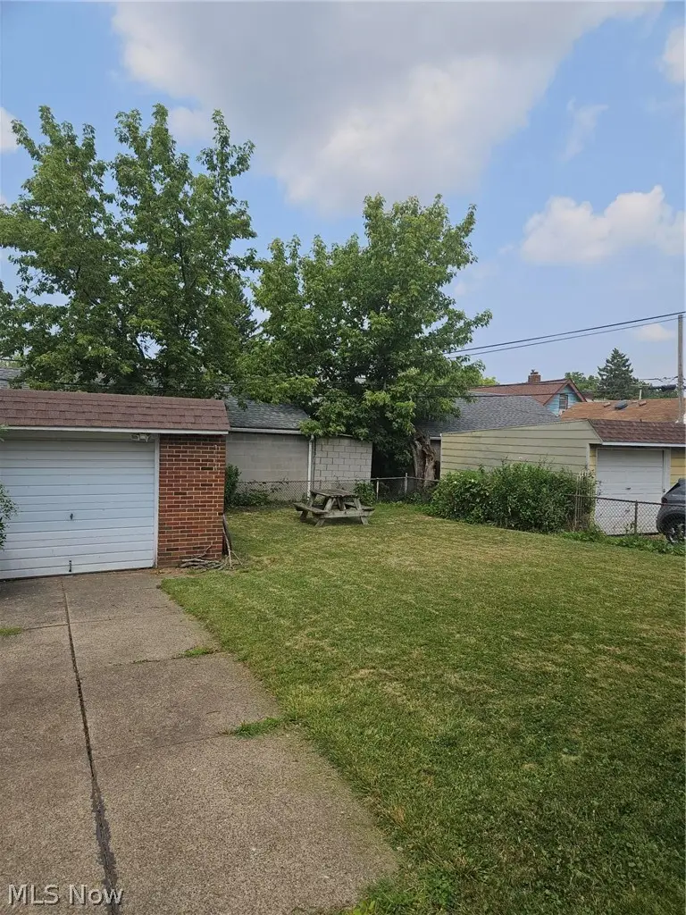 4518 Archmere Avenue, Cleveland, OH 44109 - #3