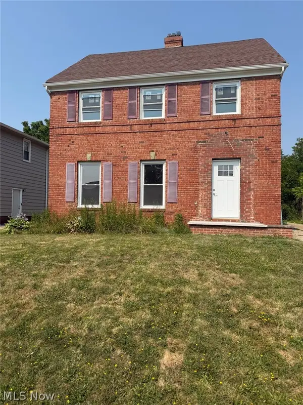 3157 Ashwood Road, Cleveland, OH 44120
