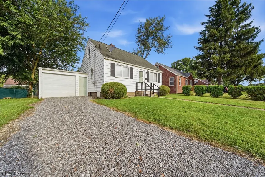 2643 Fletcher Ne Avenue, Canton, OH 44705 - #3