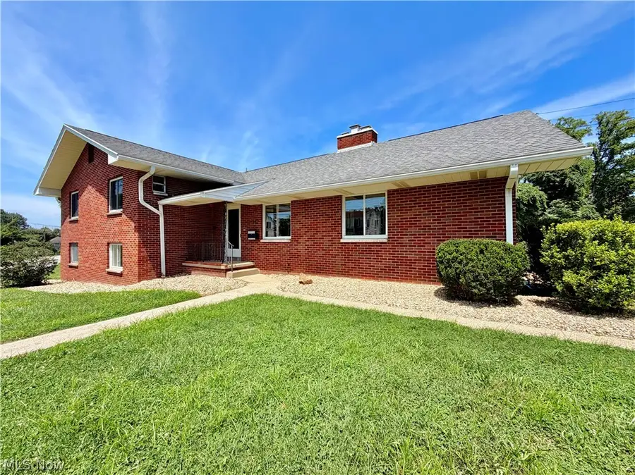 961 Lakeview Drive, Parkersburg, WV 26104 - #2