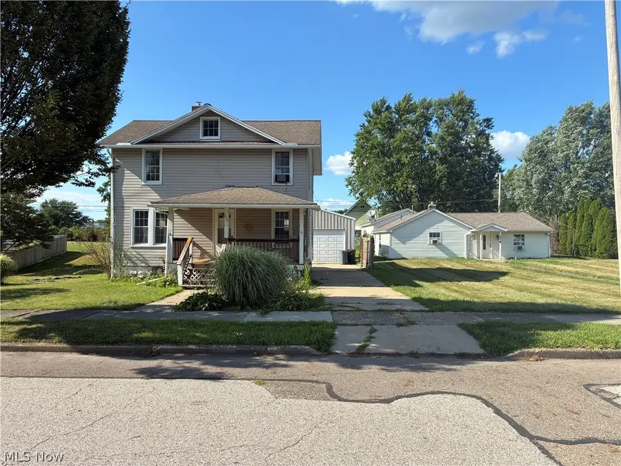 355 2nd Sw Street, Brewster, OH 44613 - #2