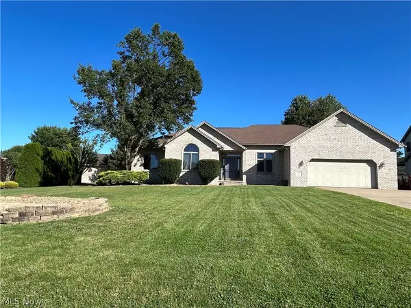 8707 Fairweather Trail, Poland, OH 44514