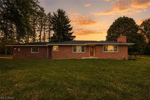 15234 Orrville Nw Street, North Lawrence, OH 44666